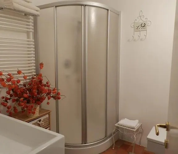 Vicolo Del Lupo 4*