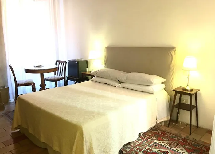 Oda ve Kahvaltı Vicolo Del Lupo