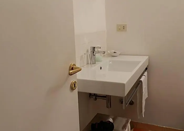 Vicolo Del Lupo Bed & Breakfast Řím